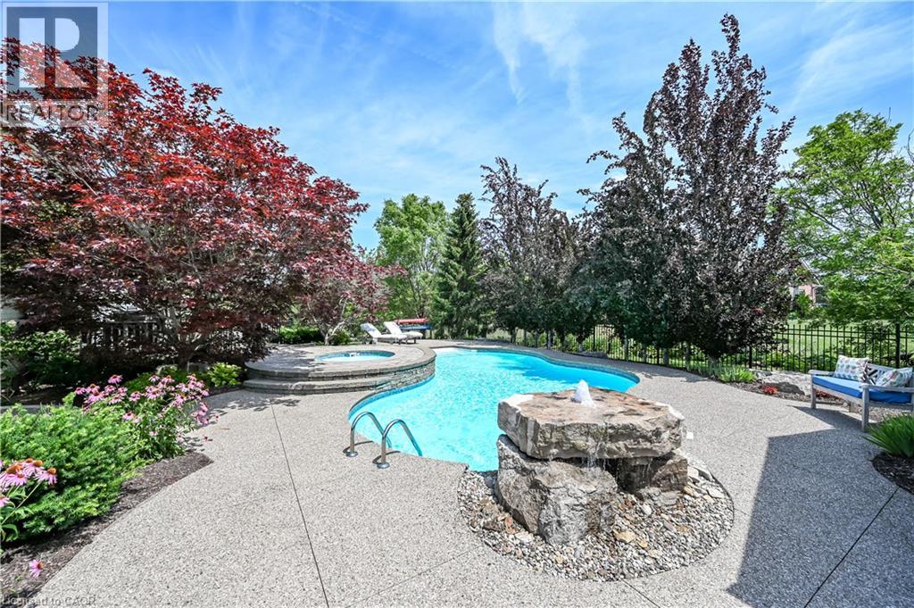 20 Haldimand Trail Property Photo 39