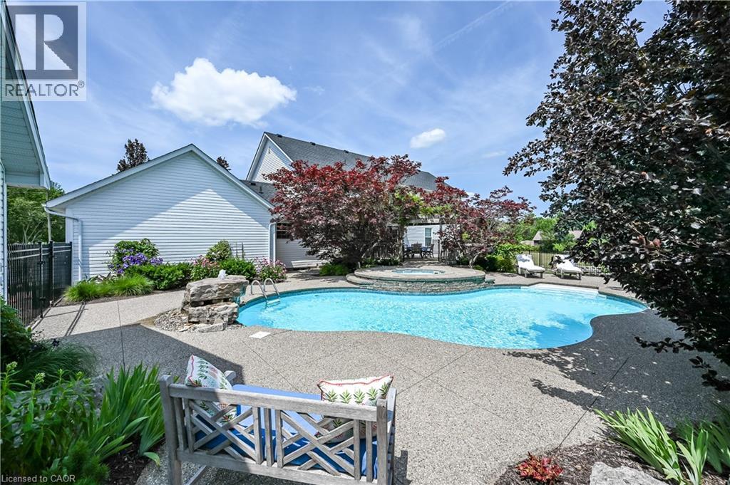 20 Haldimand Trail Property Photo 40