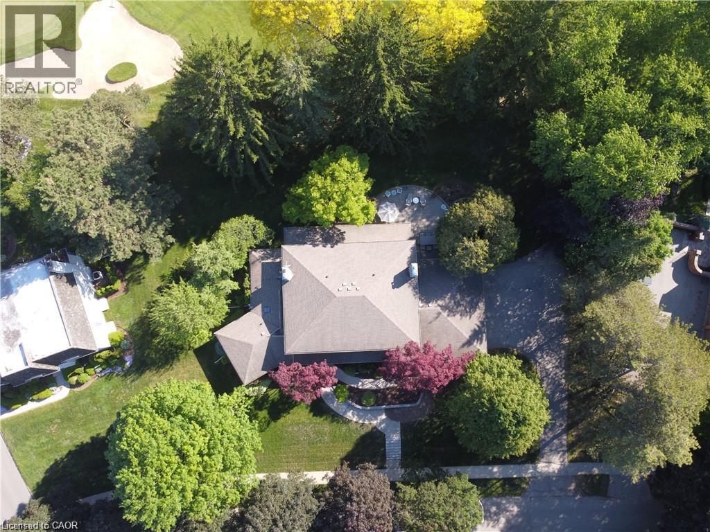 61 Huntley Crescent Property Photo 2