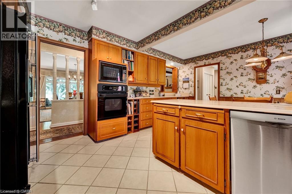 61 Huntley Crescent Property Photo 12
