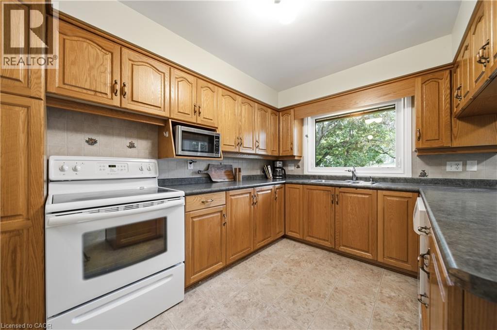 32 Waverley Drive Property Photo 14