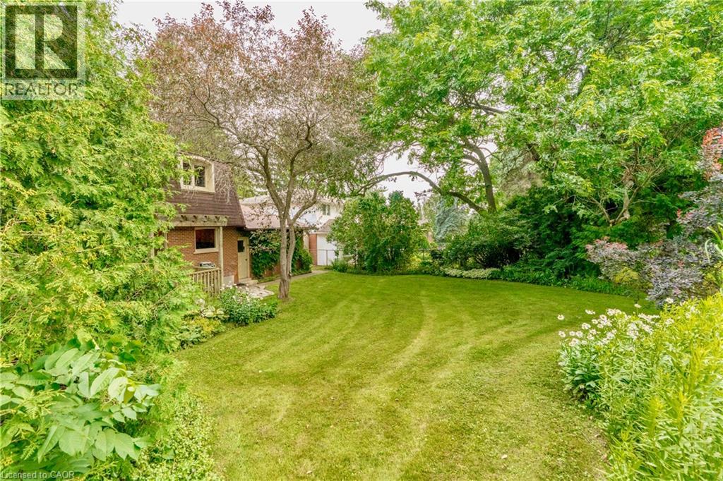 32 Waverley Drive Property Photo 34