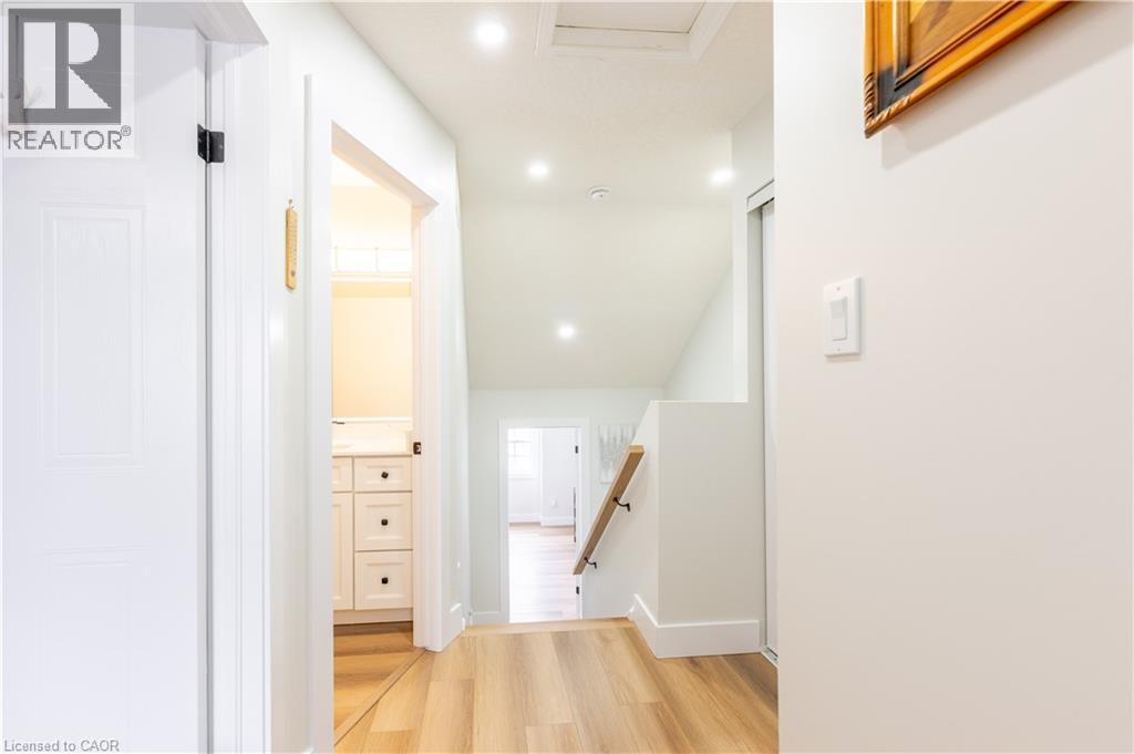 185 Highland Crescent Unit# 2 Property Photo 25