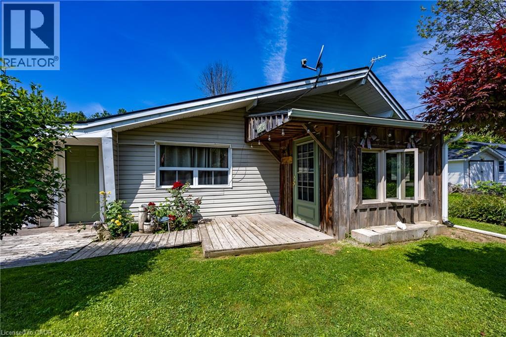 11 BARBARA Drive Property Photo 1