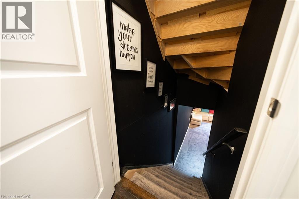 30 Cleland Avenue Property Photo 43