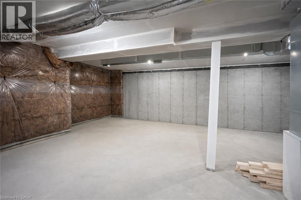 124 Seabrook Drive Unit# 107(basement) Property Photo 4