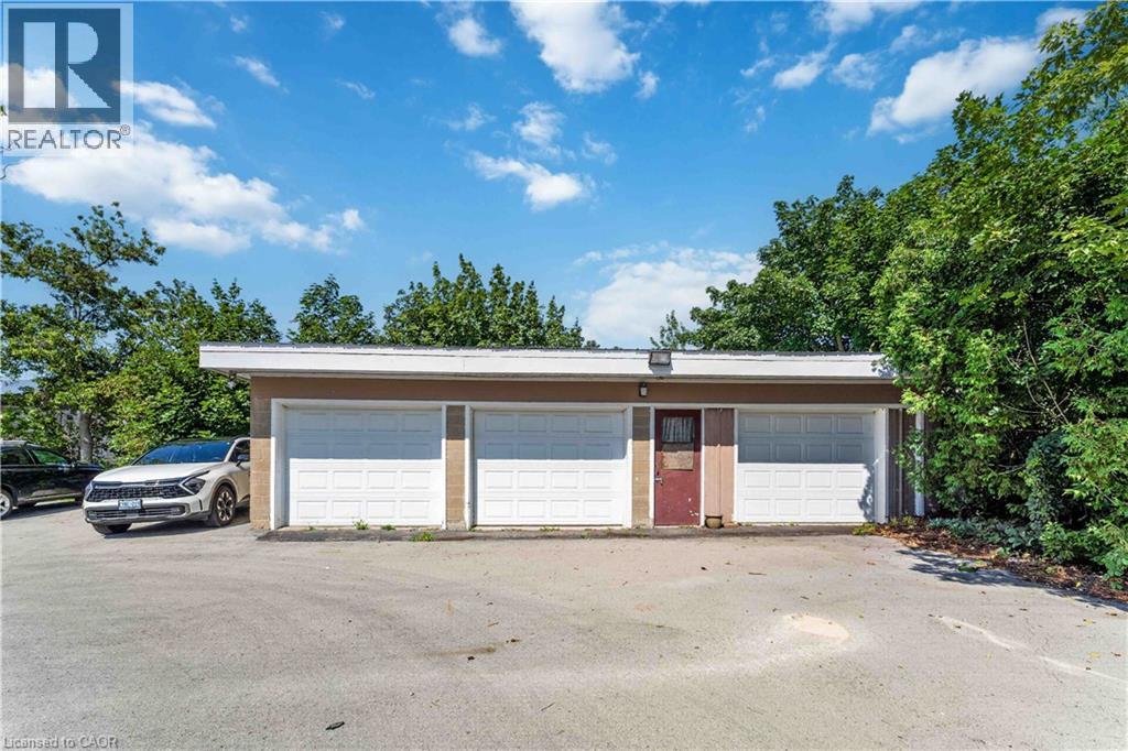 197 Griffin Street N Property Photo 7