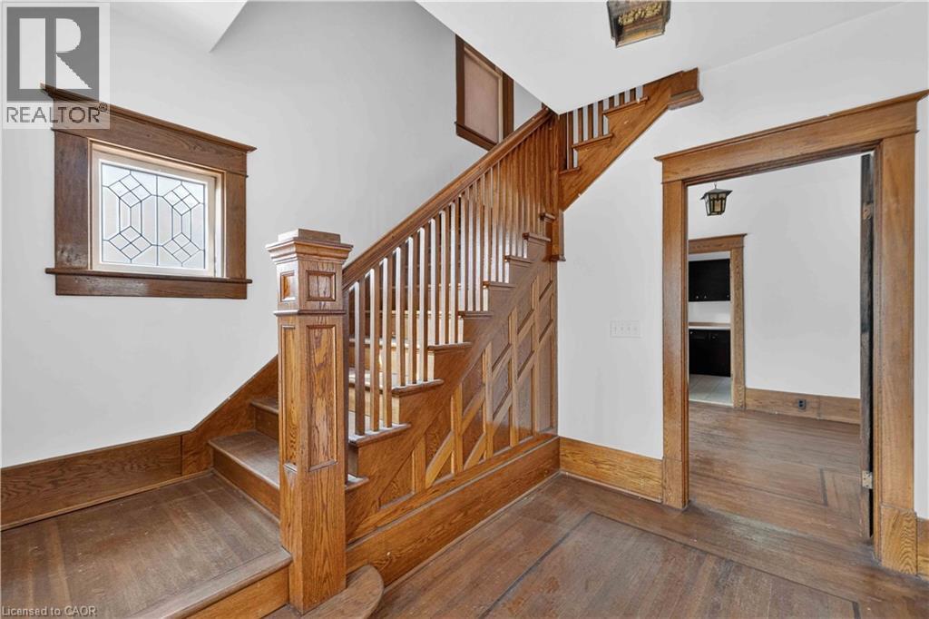 197 Griffin Street N Property Photo 13