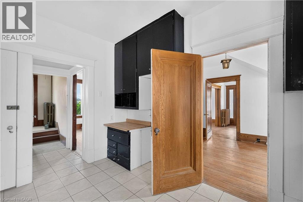 197 Griffin Street N Property Photo 27