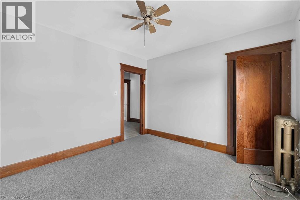 197 Griffin Street N Property Photo 34