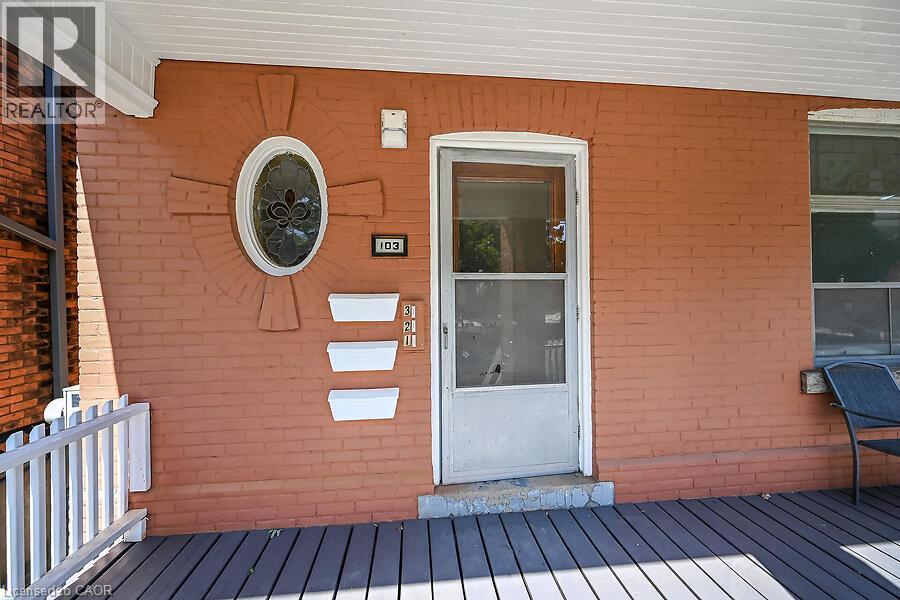 103 Mary Street Property Photo 2
