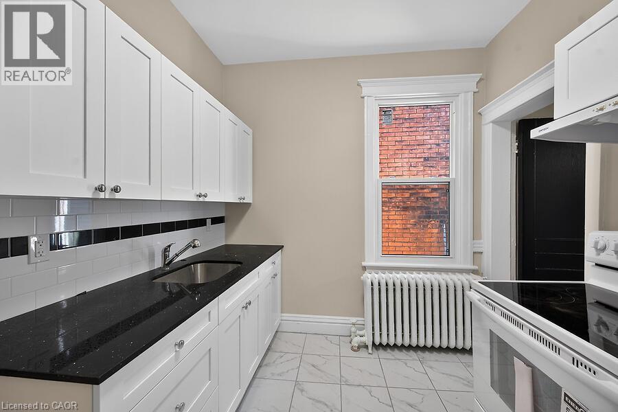 103 Mary Street Property Photo 10