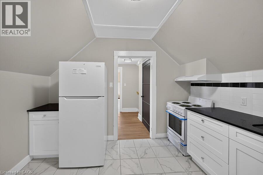 103 Mary Street Property Photo 36