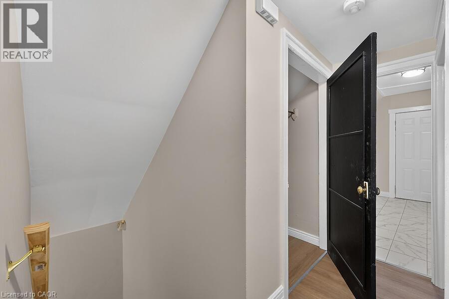 103 Mary Street Property Photo 39