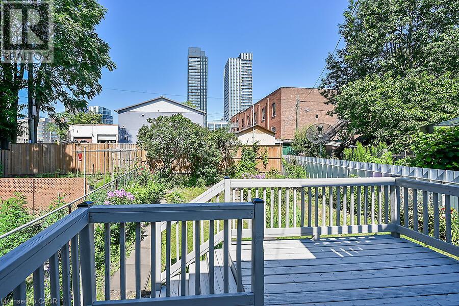 103 Mary Street Property Photo 40