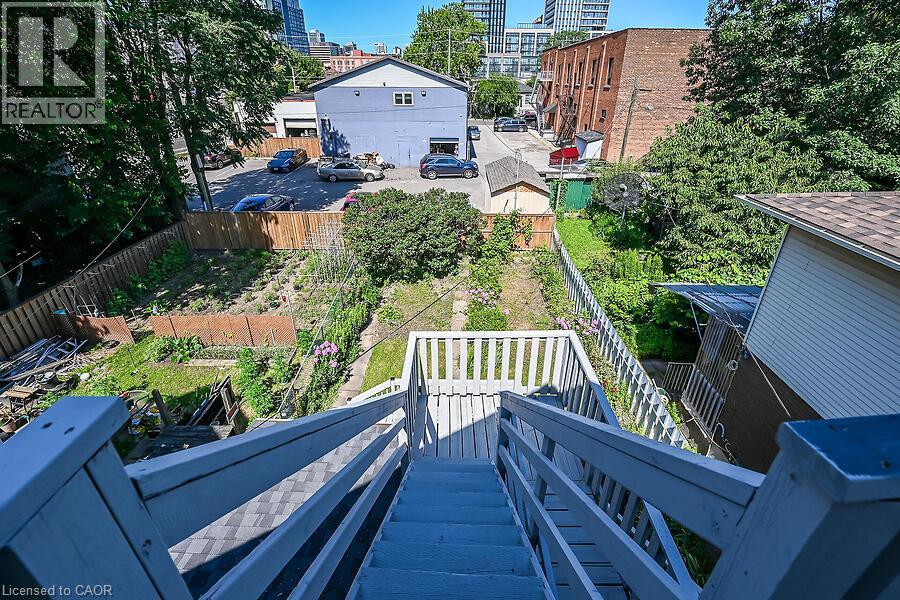 103 Mary Street Property Photo 44