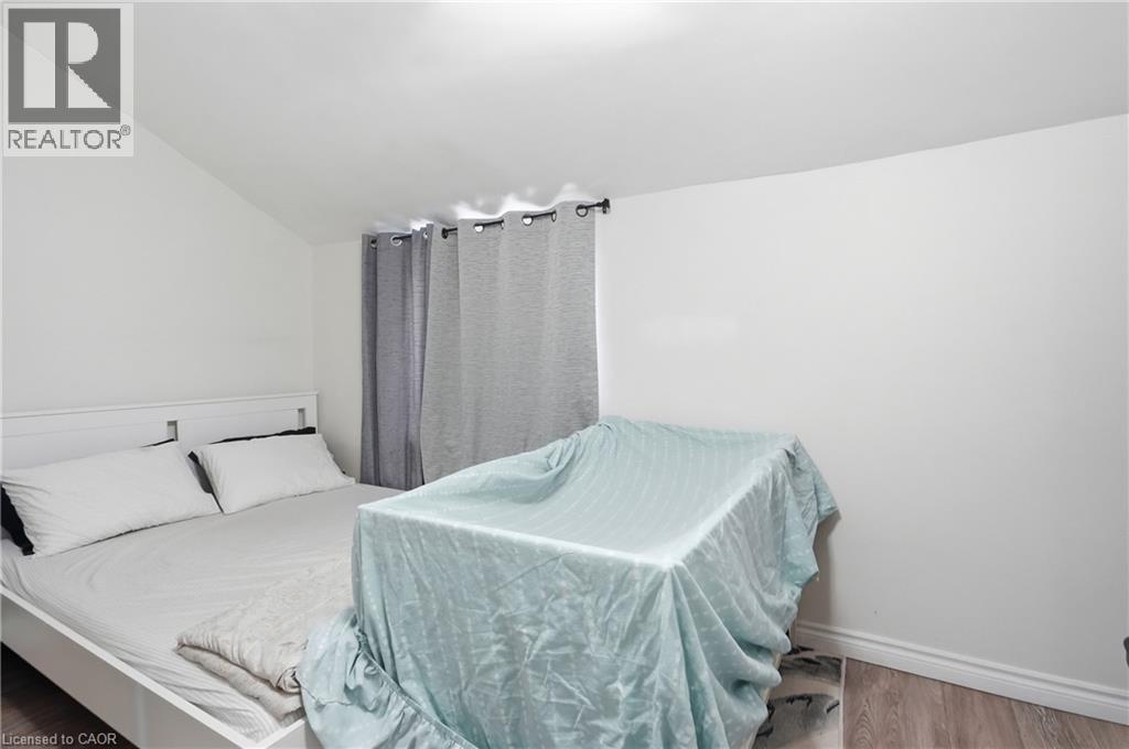 100 Chestnut Avenue Property Photo 15