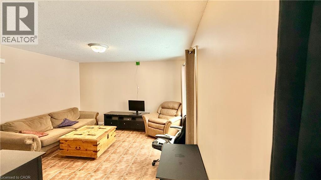 16 Marshall Street Property Photo 3