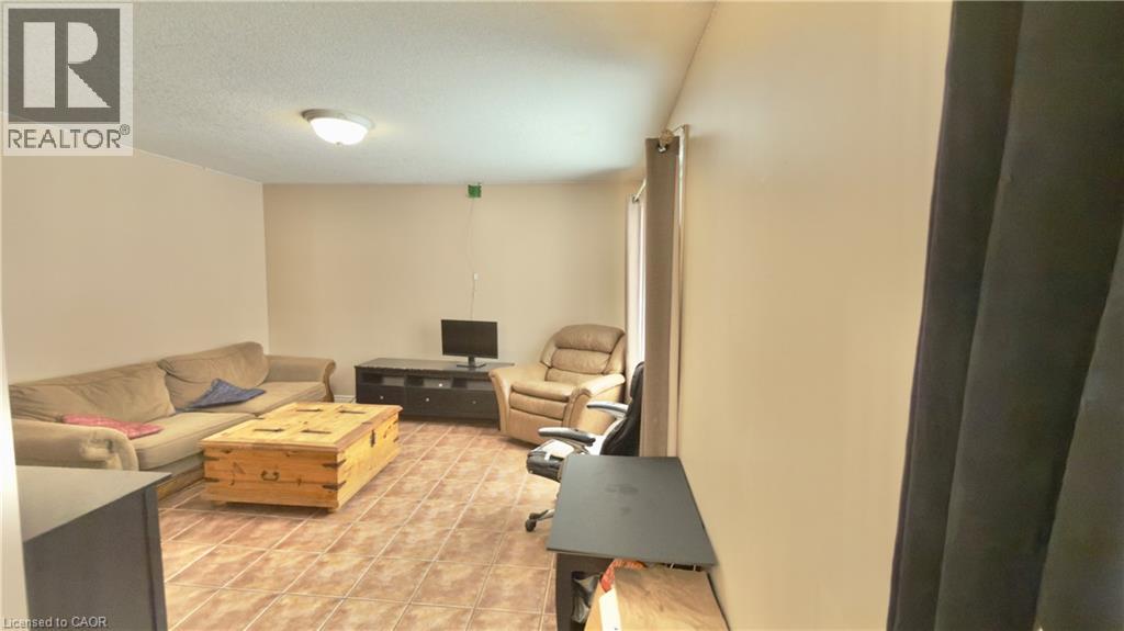 16 Marshall Street Property Photo 4