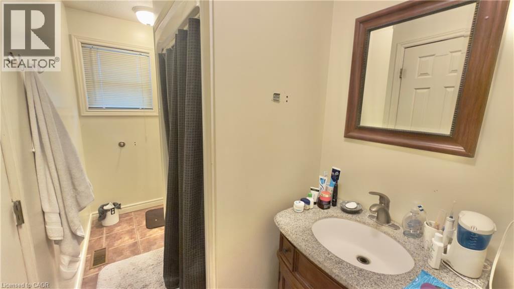 16 Marshall Street Property Photo 8