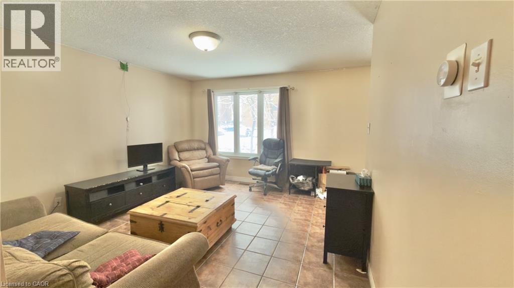 16 Marshall Street Property Photo 9