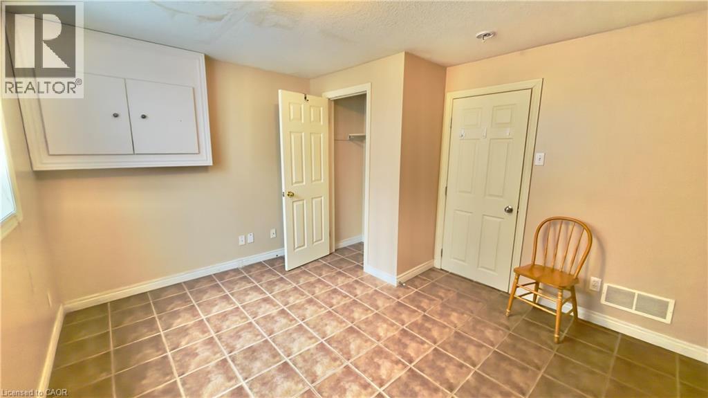 16 Marshall Street Property Photo 14