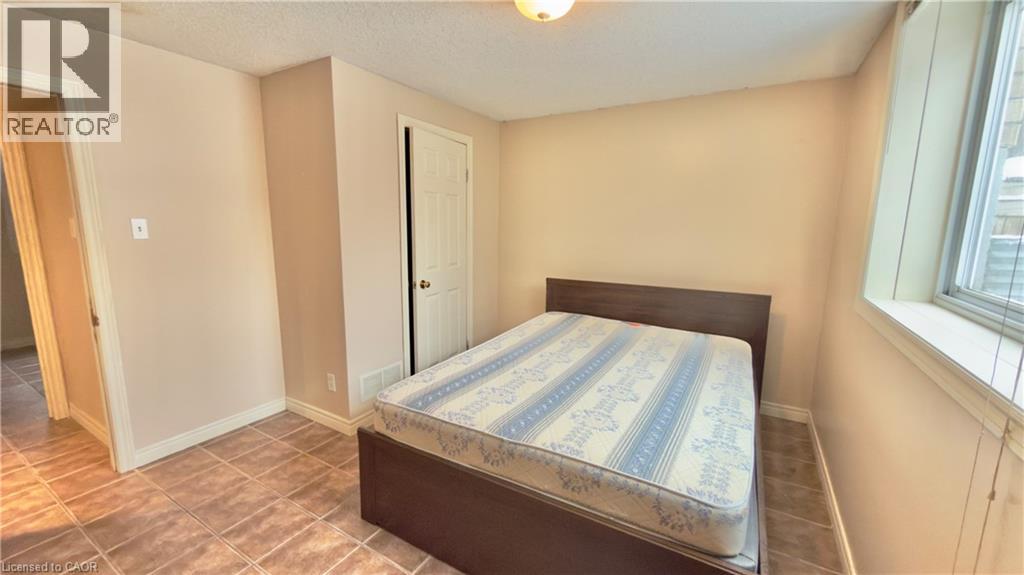 16 Marshall Street Property Photo 18