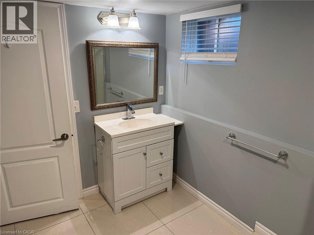 146 Winona Road Unit# Bsmt Property Photo 6