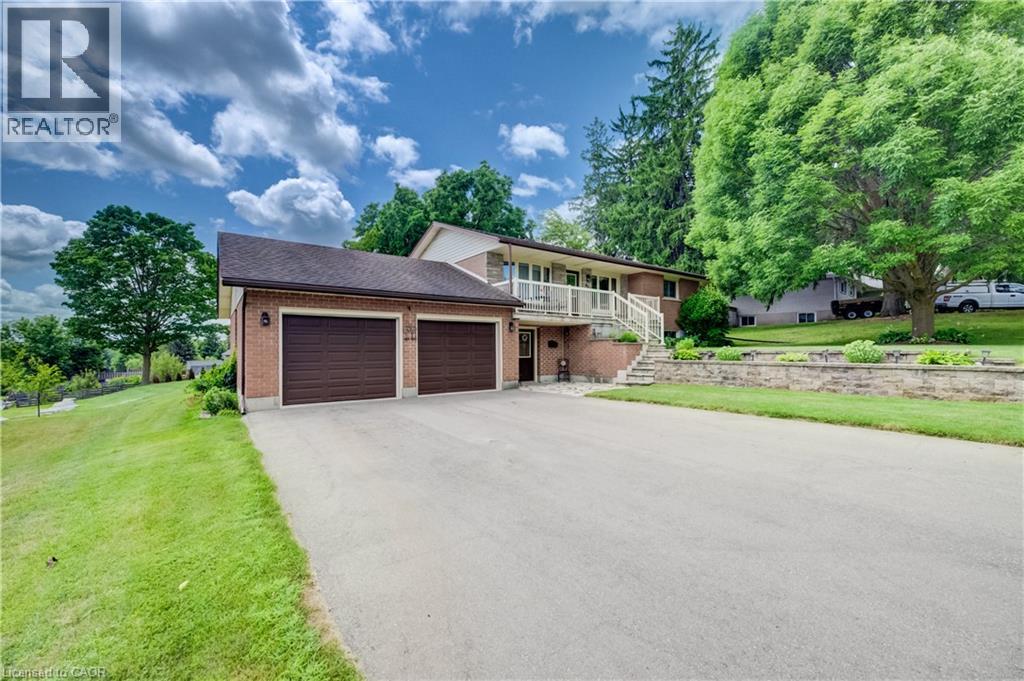 67 Casselholme Crescent Property Photo 3