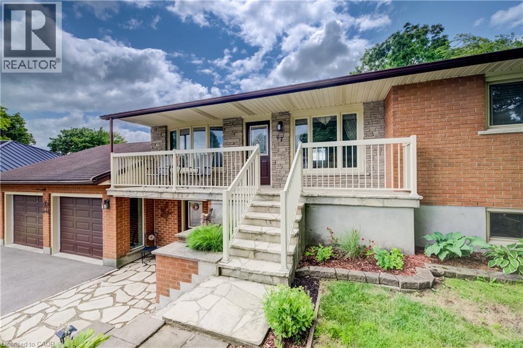 67 Casselholme Crescent Property Photo 5