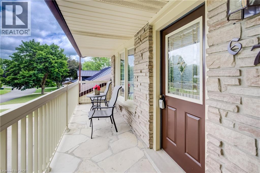 67 Casselholme Crescent Property Photo 6