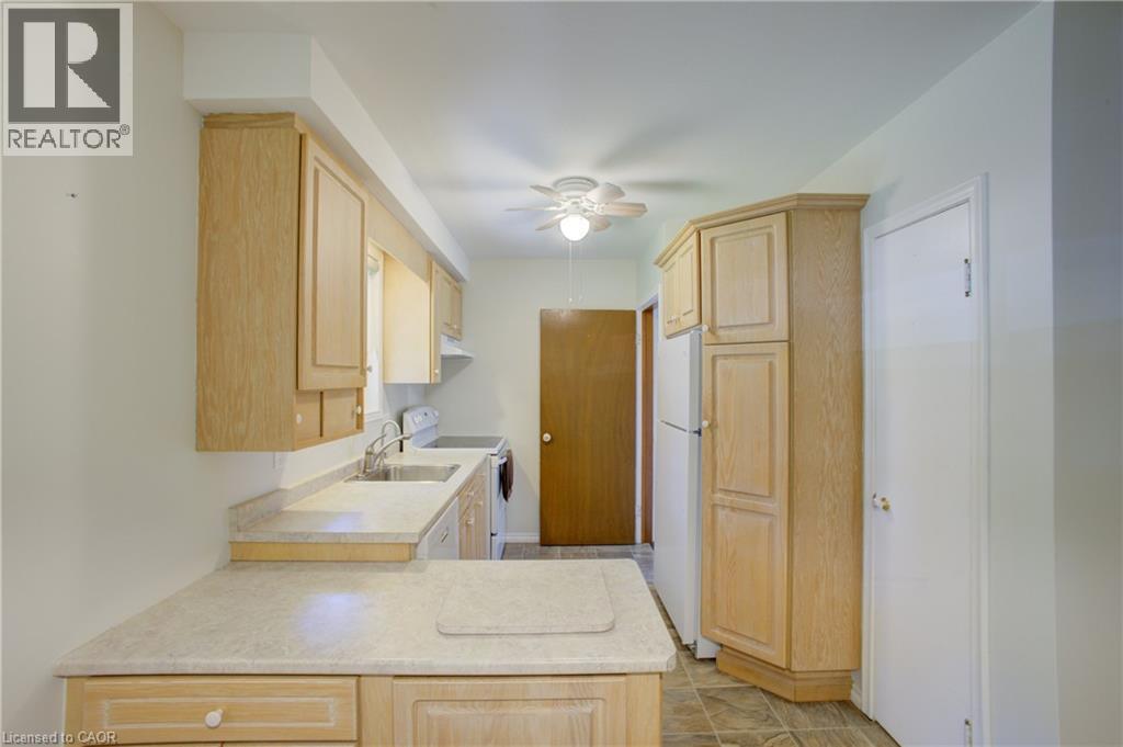 52 Queenston Crescent Property Photo 13