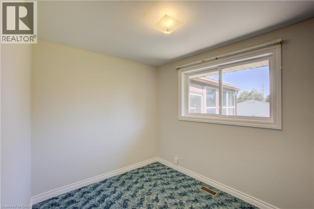 52 Queenston Crescent Property Photo 23