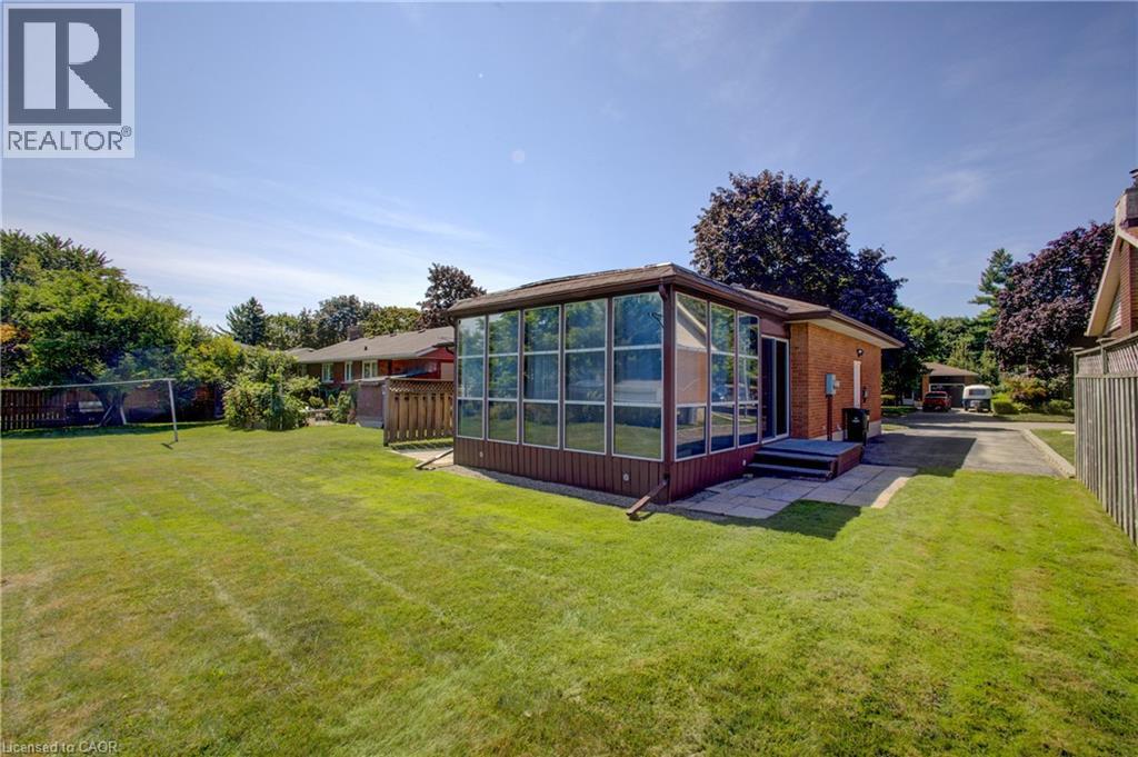 52 Queenston Crescent Property Photo 38