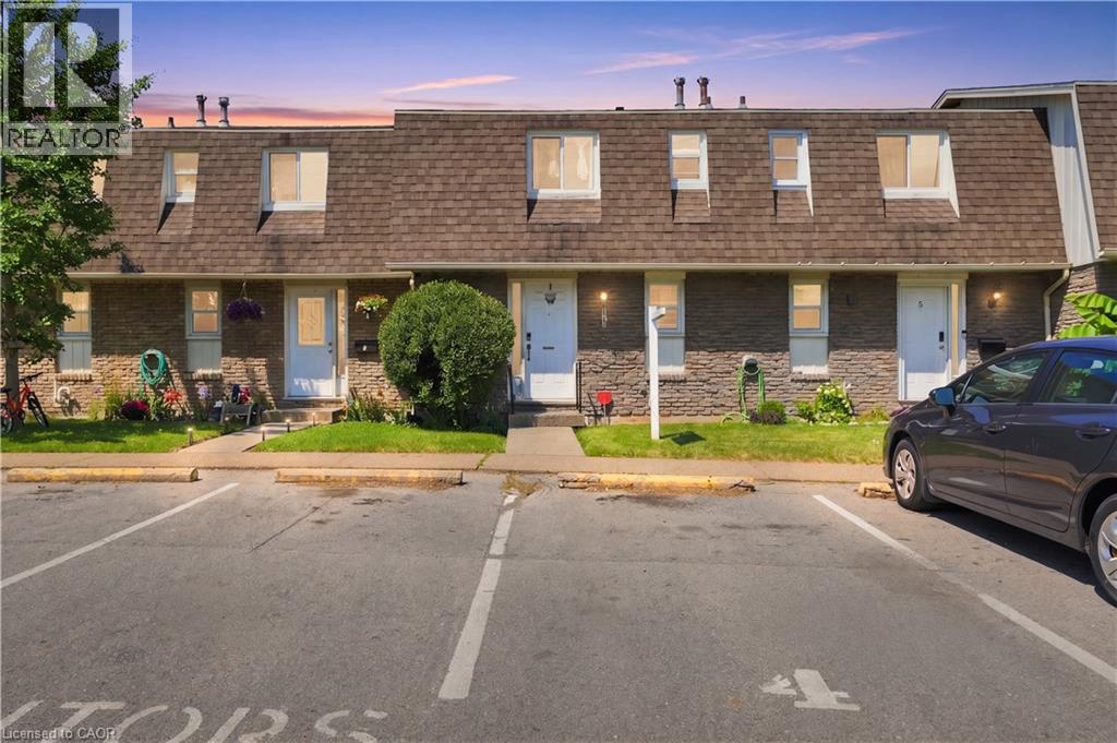 131 ROCKWOOD Avenue Unit# 4