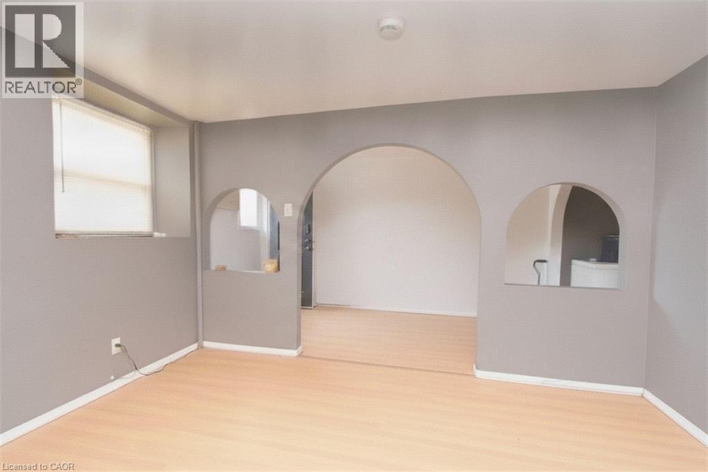 355 Macnab Street N Property Photo 7