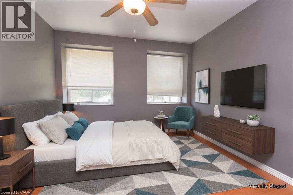 355 Macnab Street N Property Photo 16