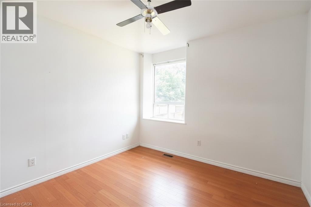 355 Macnab Street N Property Photo 17