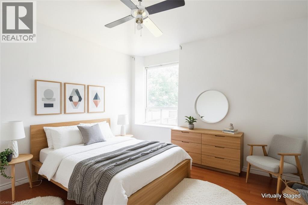355 Macnab Street N Property Photo 18