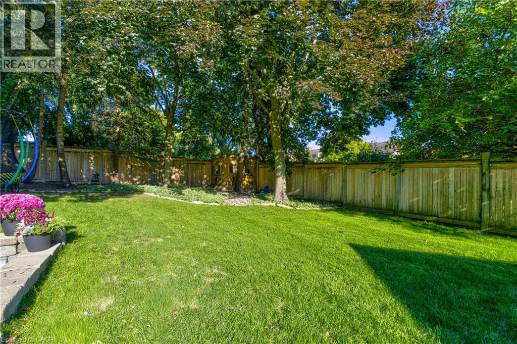 6 Mays Crescent Property Photo 38