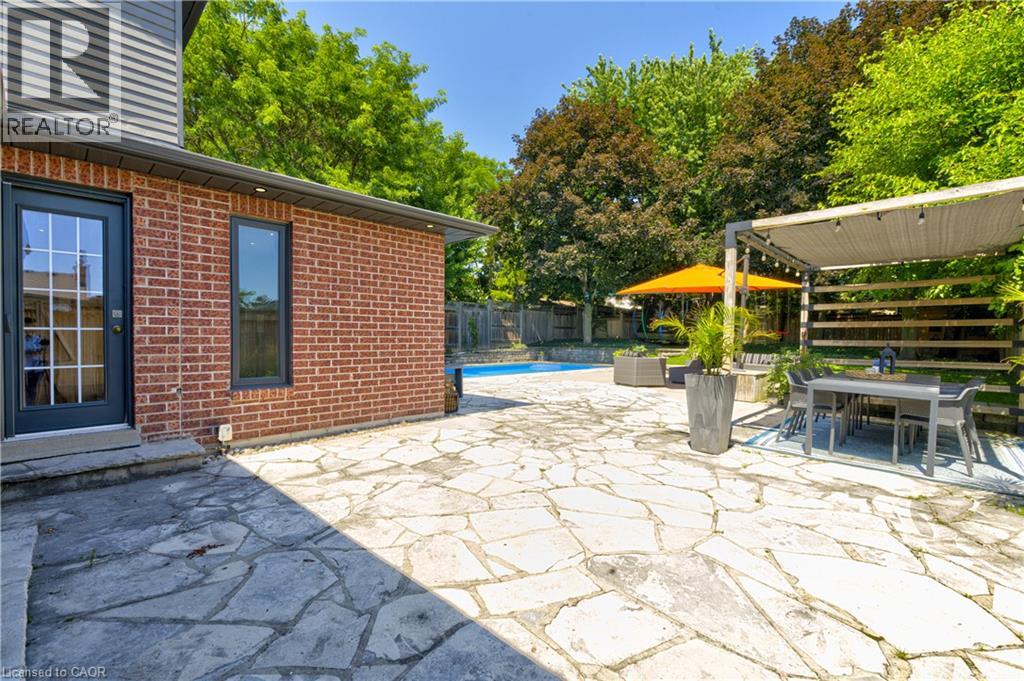 6 Mays Crescent Property Photo 45