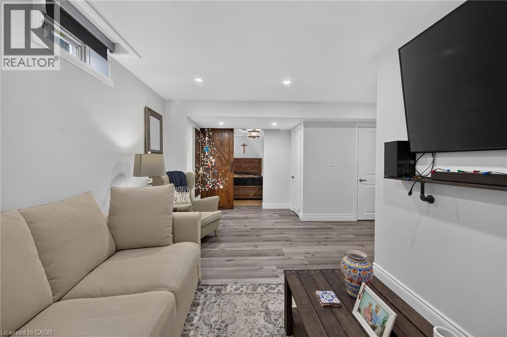 68 Garinger Crescent Property Photo 37