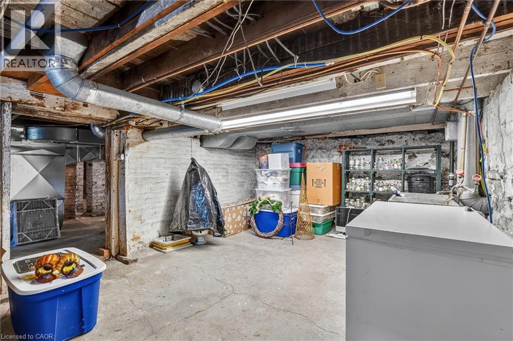 438 Broad Street W Property Photo 36