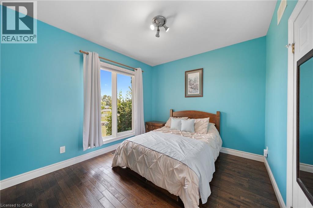 18 Featherstone Avenue Property Photo 19