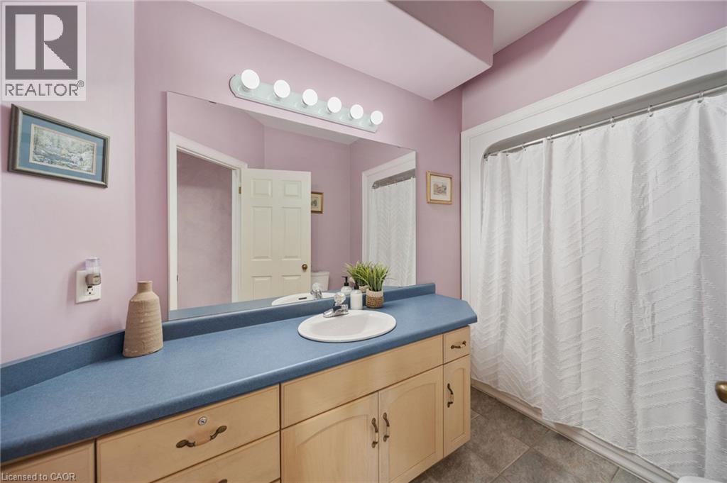 18 Featherstone Avenue Property Photo 20