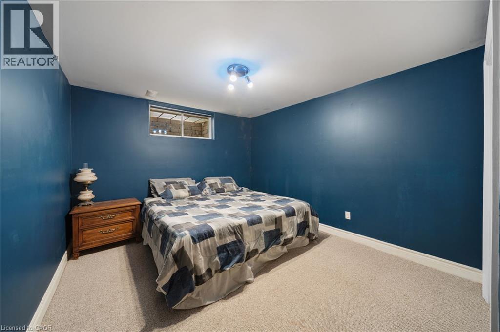 18 Featherstone Avenue Property Photo 29