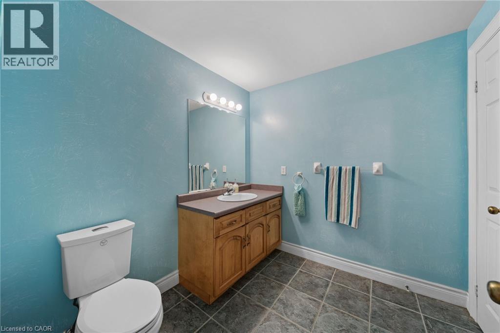 18 Featherstone Avenue Property Photo 33
