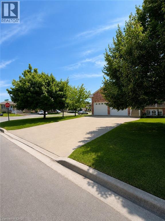 7 Spitfire Drive Property Photo 2
