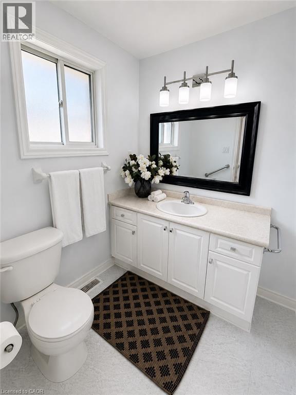 7 Spitfire Drive Property Photo 11