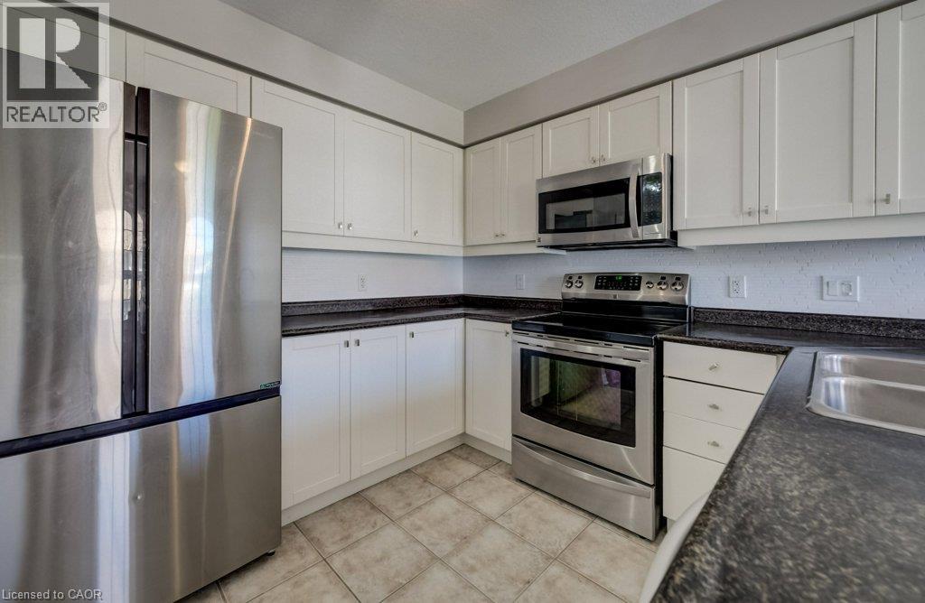 105 Pinnacle Drive Unit# 30 Property Photo 13